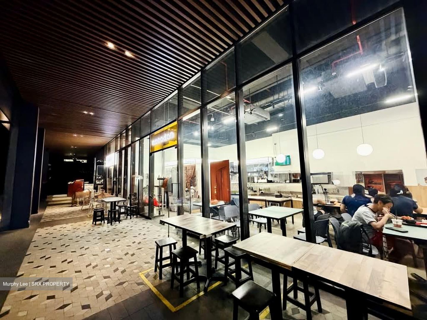 The Venue Shoppes (D13), Retail #602657921